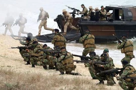 NATO tăng cường tập trận, tướng lĩnh Nga như "ngồi trên đống lửa"? 