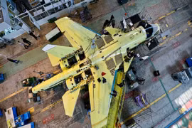 Vì sao Nga đóng cửa một dây chuyền sản xuất "thú mỏ vịt" Su-34?