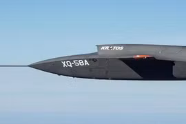 Tiêm kích F-35 bắn nhầm UCAV XQ-58A: Mỹ tự làm khó mình