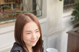 BTV Mai Ngọc bất ngờ cắt tóc ngắn để thử xem "anh có lo lắng"