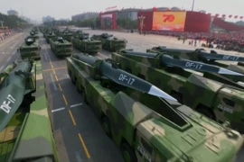 Cận cảnh loạt vũ khí Trung Quốc lần đầu được công bố