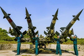 Ngỡ ngàng dàn vũ khí của những người lính canh trời, giữ biển Việt Nam