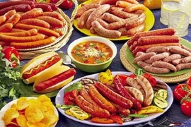 Những thực phẩm hại trí nhớ các sĩ tử không nên ăn trong mùa thi