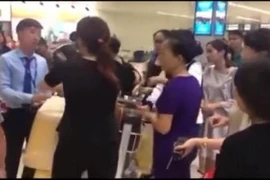 Sự thật nữ hành khách 18 tuổi tố bị quấy rối sàm sỡ trên máy bay