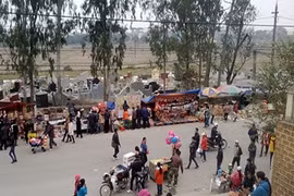 Hội Lim 2014: “Chặt chém” tràn lan, hàng quán lộn xộn