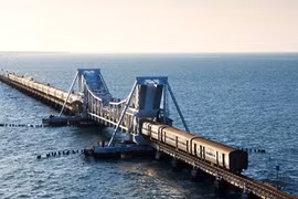 Những cung đường tàu lửa rùng rợn nhất thế giới