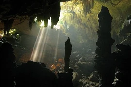 Xem video 3D mô phỏng hang Sơn Đoòng tuyệt đẹp