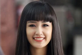 Mai Phương Thúy bất ngờ "xuống tóc"