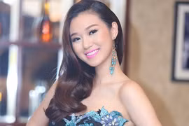 Khánh My khoe đường cong sau khi đóng phim ở Mỹ