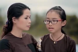 Rơi nước mắt với MV đầu tay của Phương Mỹ Chi