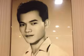 Mr Đàm lại khoe ảnh đẹp trai lung linh tuổi 20