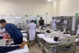 Đắk Lắk: Nghi bị ngộ độc trà sữa, 17 học sinh nhập viện cấp cứu