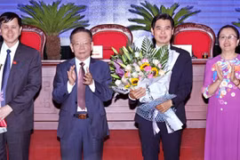 Ông Hoàng Quốc Khánh được bầu là Chủ tịch tỉnh Sơn La