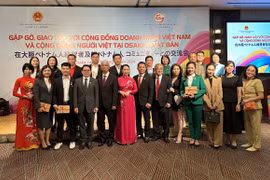 TP HCM ký biên bản hợp tác với các hội người Việt ở Nhật