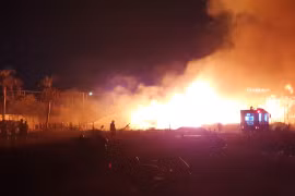 Bình Dương: Cháy lớn tại kho chứa gỗ pallet tại phường Lái Thiêu