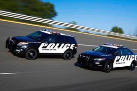 Ford triệu hồi hàng trăm ngàn xe, bao gồm xe cảnh sát