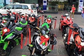 Gần trăm môtô PKL tham gia rước dâu tại Sài Gòn