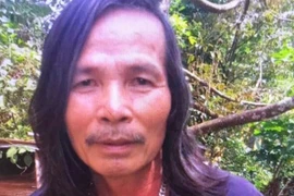 Nghi can dùng súng bắn vợ chồng anh ruột ở Bình Phước tự sát khi công an vây ráp