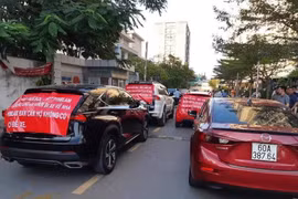 Phúc Yên, Phát Đạt tranh chấp chỗ đỗ xe trong chung cư: Cư dân phải đậu ô tô ở vỉa hè