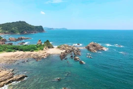 Huyện đảo đầu tiên yêu cầu khách đến không được mang chai nhựa, túi nilon 