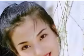 Cuộc sống của sao 'Hoàn Châu Cách Cách' Triệu Vy hiện tại ra sao?