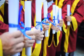 Yêu cầu báo cáo vụ cấp bằng tiến sĩ cho Thượng tọa Thích Chân Quang