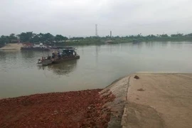 Hải Dương: Ca trưởng bến phà Mây chết dưới sông Kinh Thầy