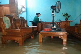 Mưa lũ ở Quảng Ninh: Sập nhà 5 người chết, 6 người nguy kịch