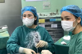 Chỉnh hình xương tai chữa nghe kém do dị dạng xương con ở trẻ