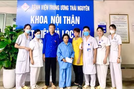 Cứu bệnh nhân sốc nhiễm khuẩn, suy đa tạng, thận ứ mủ do sỏi tiết niệu