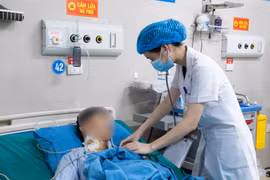 Lọc máu hấp phụ, thay huyết tương cứu nam nhân tăng mỡ máu, hoại tử tuỵ