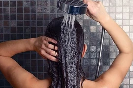 Tắm đêm nguy cơ liệt dây thần kinh số 7