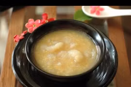 Món ăn làm sáng và đẹp da