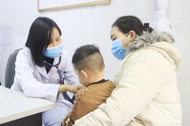 Thời tiết lạnh sâu đột ngột đe dọa sức khỏe người cao tuổi và trẻ nhỏ