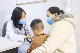 Thời tiết lạnh sâu đột ngột đe dọa sức khỏe người cao tuổi và trẻ nhỏ