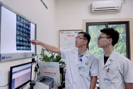 Tiêm cột sống bệnh nhân 72 tuổi đối mặt nguy cơ di chứng suốt đời