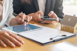 Mua bán nhà đất nhưng chưa sang tên sổ đỏ