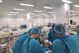 ECMO và lọc máu liên tục cứu sống trẻ viêm cơ tim tối cấp