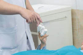 Một ngày cứu 2 ca tai nạn nghiêm trọng do máy thái chuối