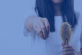 Vì sao người trẻ tuổi lại bị rụng tóc nhiều?