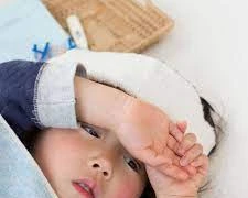 Chườm sốt sai gây hại cơ thể