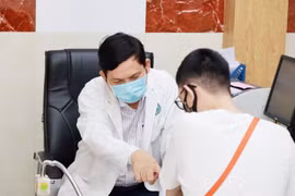 Bác sĩ chỉ rõ đường lây của hơn 20 bệnh lây truyền qua đường tình dục