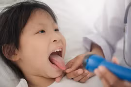 Cách phòng các bệnh hô hấp cho trẻ khi thời tiết thay đổi