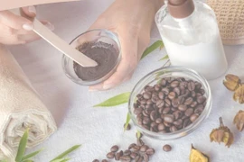 Chuyên gia mách cách dùng cà phê cho làn da rạng rỡ