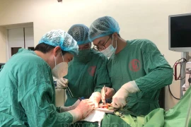 Không có vết thương nhưng vỡ túi mật