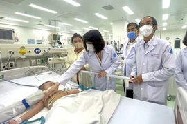 Chưa vào mùa cao điểm, ca tăng nặng tay chân miệng tại TPHCM tăng 2,5 lần