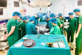 Cứu sản phụ rau tiền đạo, rau cài răng lược xuyên bàng quang cực nguy hiểm