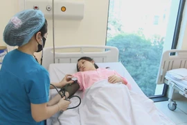 Phẫu thuật cấp cứu 2 sản phụ bị tiền sản giật nặng