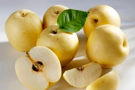 Bí quyết uống rượu không say bằng quả lê 