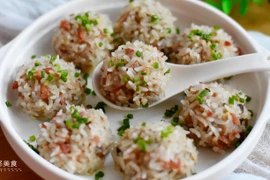 Món xôi viên thịt lạ miệng, con khảnh ăn cũng "chén" không ngừng 